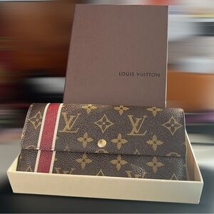 Louis Vuitton - Very Good Condition Pre Owned Limited Edition Mongram Wallet